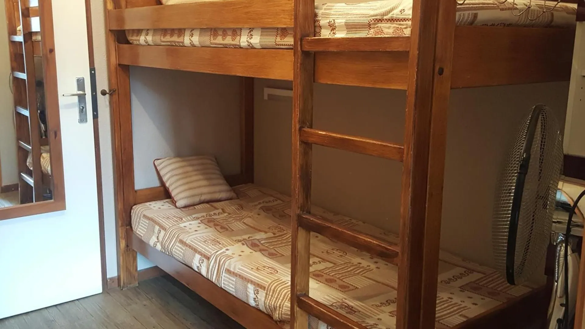Apartment Studio Au Dernier Etage Avec Balcon, Wifi Et Parking A Brides-Les-Bains - Fr-1-512-276 France