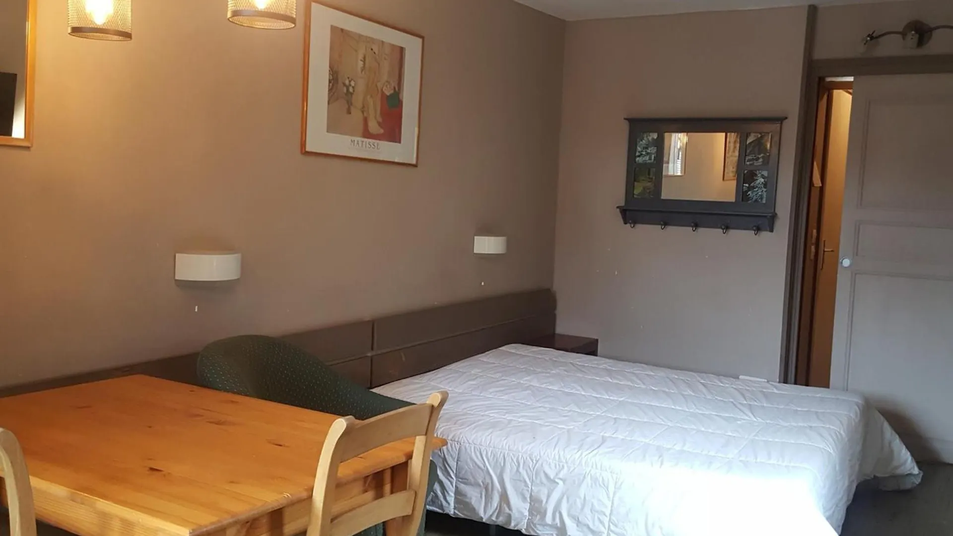Studio Au Dernier Etage Avec Balcon, Wifi Et Parking A Brides-Les-Bains - Fr-1-512-276 Apartment