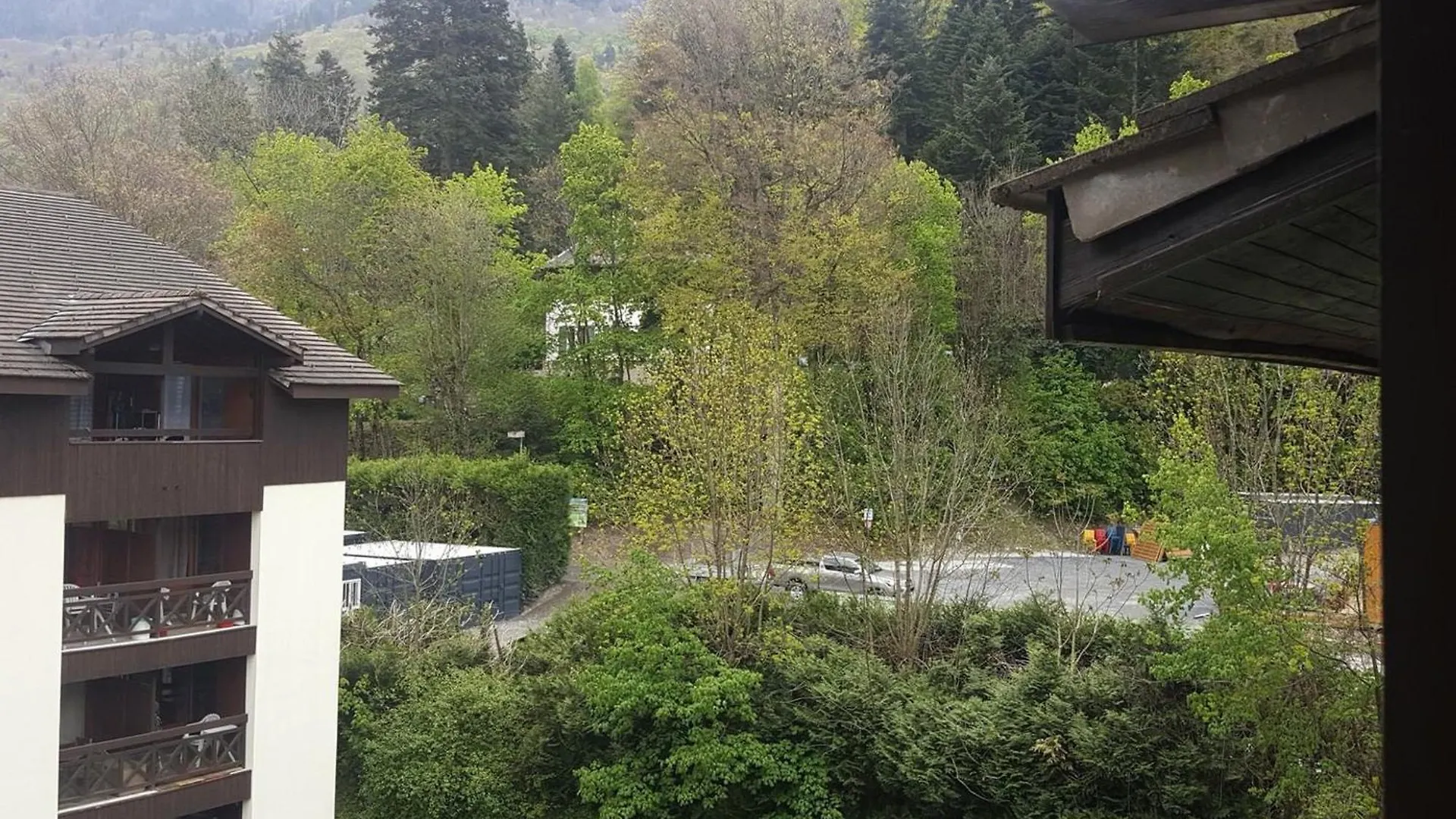 Studio Au Dernier Etage Avec Balcon, Wifi Et Parking A Brides-Les-Bains - Fr-1-512-276 Apartment
